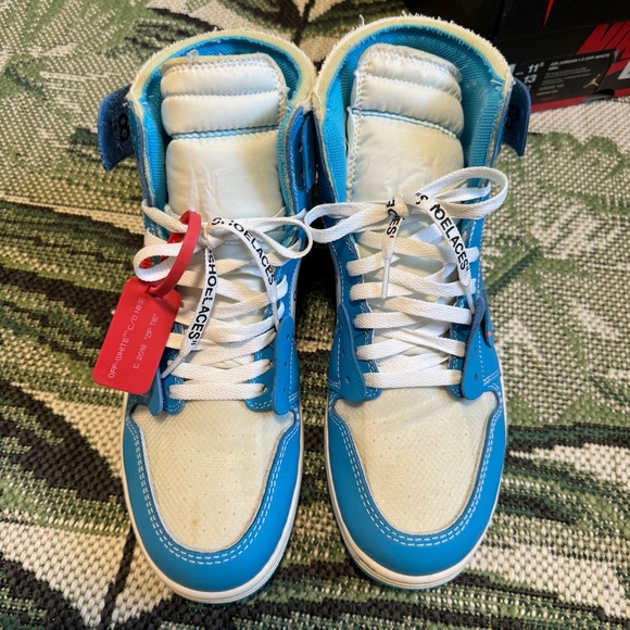 Nike Air Jordan 1 High Off-White University Blue UNC Men’s Size 11.5 - Picture 2 of 10